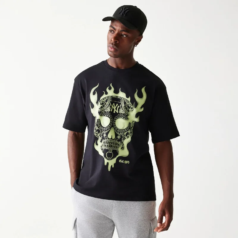 New York Yankees MLB Glow Black Oversized T-Shirt